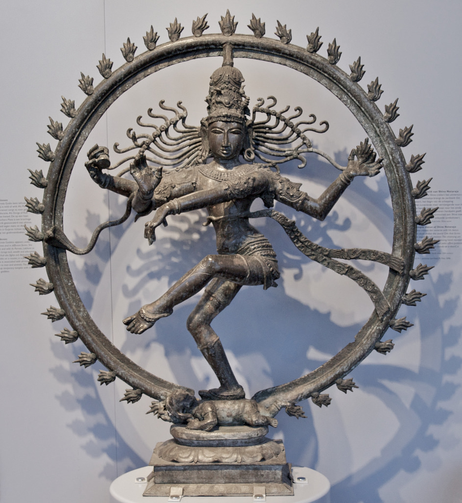 indian god shiva dancing