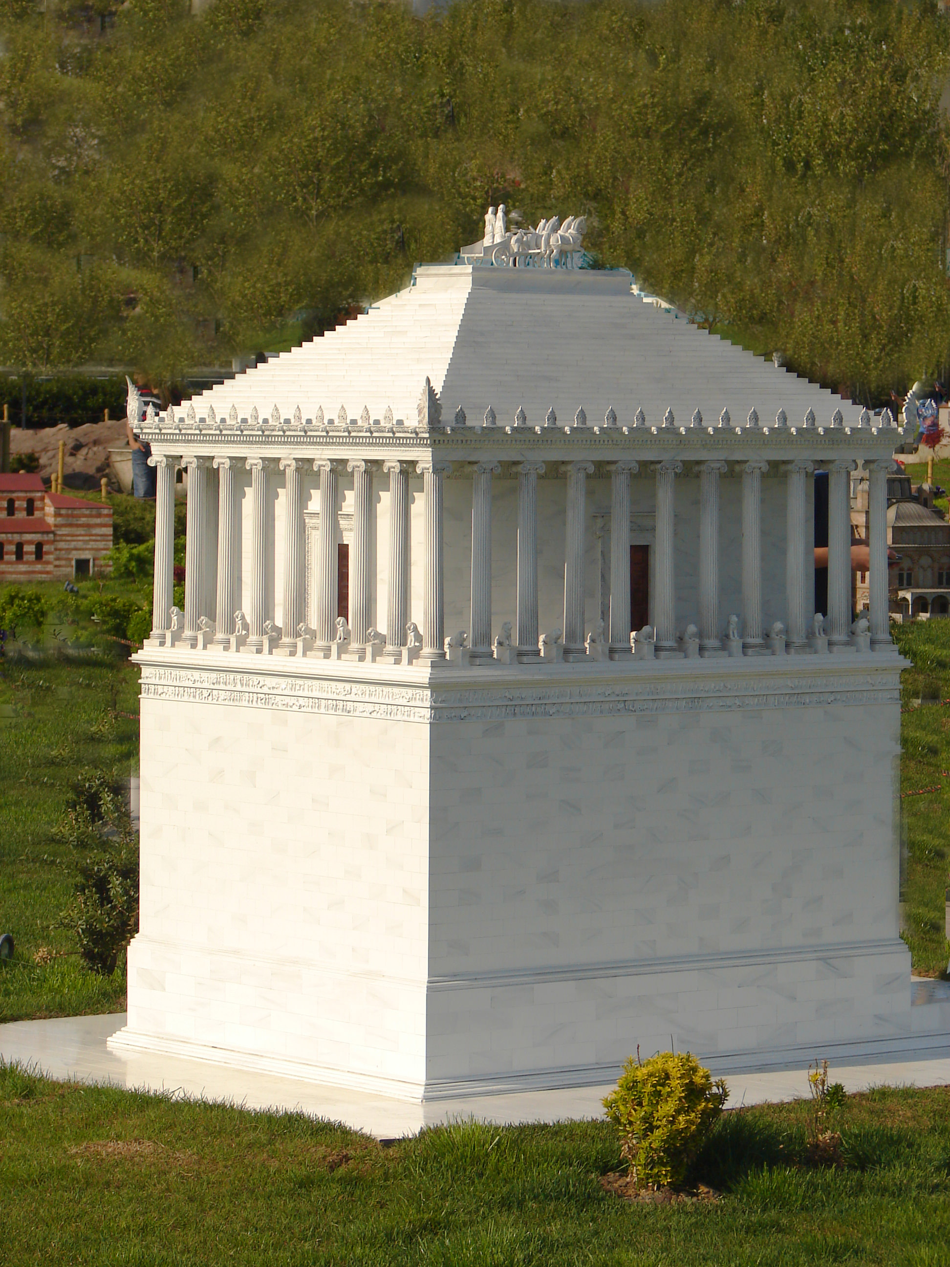 The Mausoleum of Halicarnassus: What Made the First Mausoleum a Wonder?