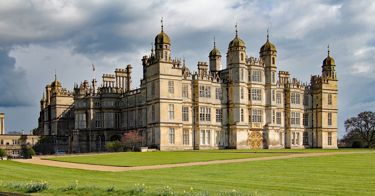 Burghley House, Lincolnshire (Illustration) - World History Encyclopedia