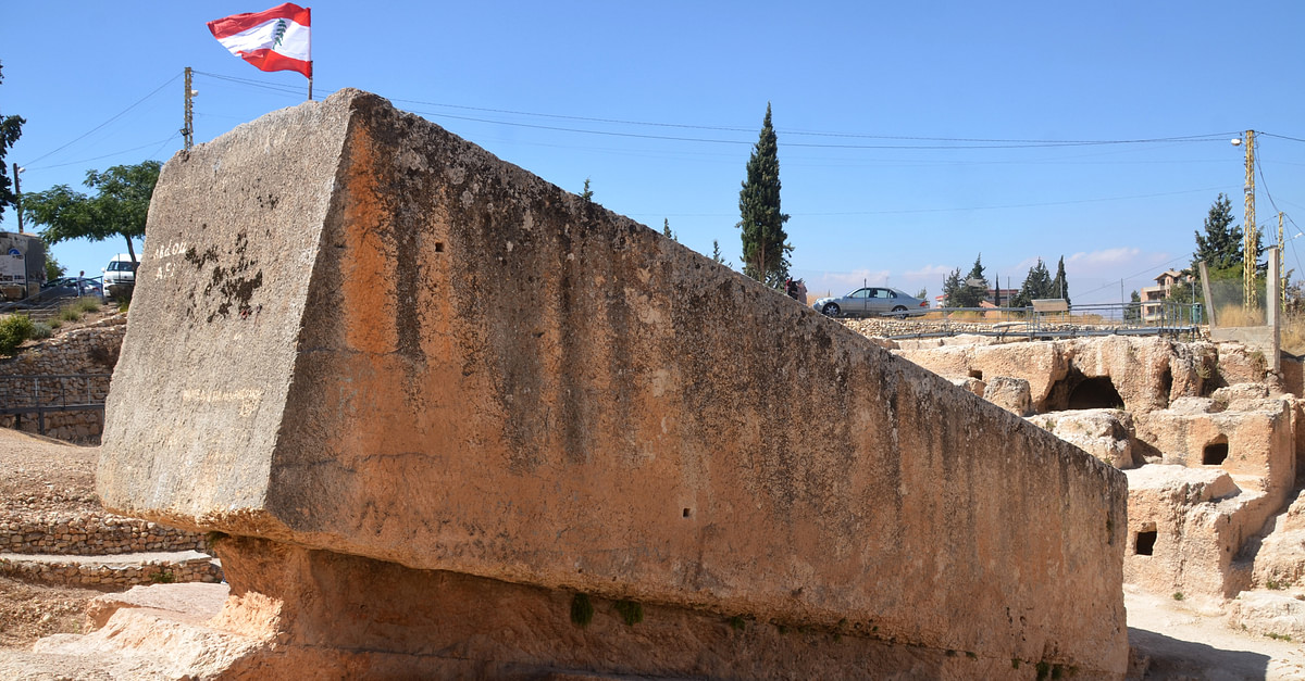 Baalbek Stones (Illustration) - World History Encyclopedia