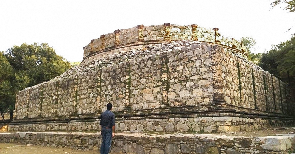 Mohra Moradu Stupa Illustration World History Encyclopedia