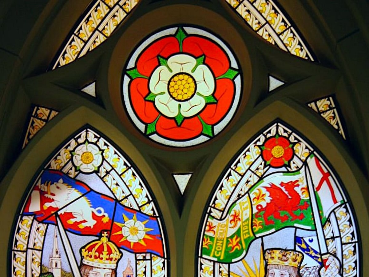 Stained Glass in Medieval Europe, Essay