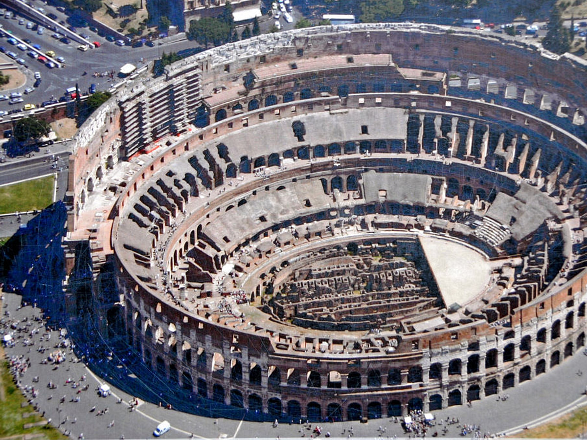 ancient roman colosseum drawing