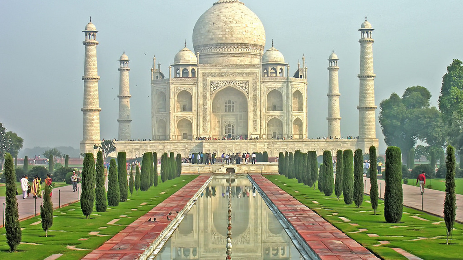 Yamuna river reaches the iconic Taj Mahal's outer walls in India after  swelling with monsoon rains | AP News