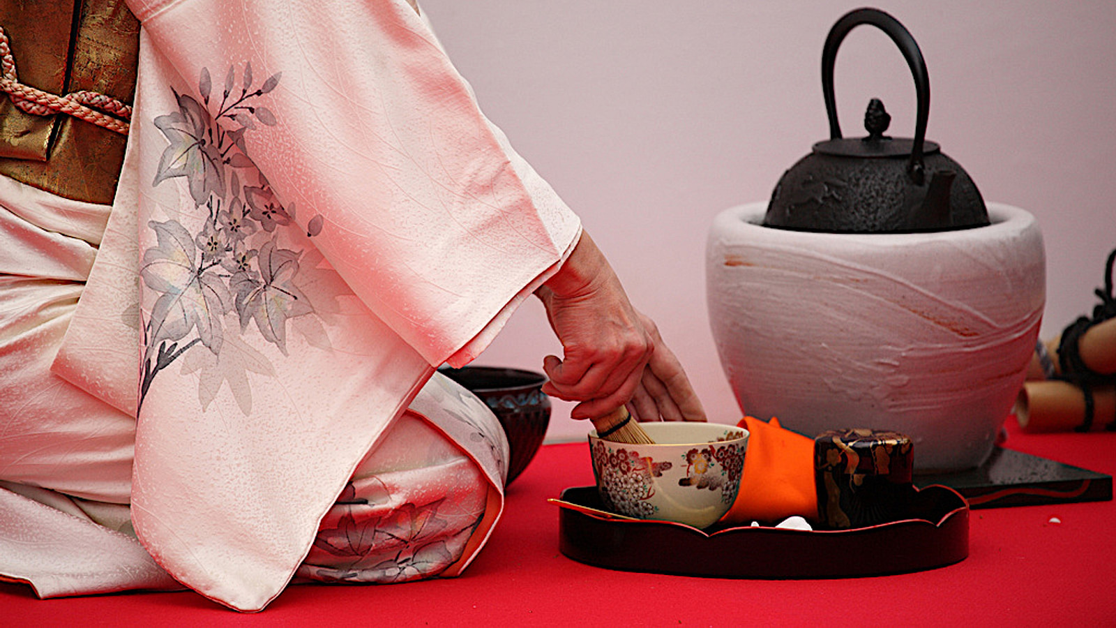 Japanese Teapot: 8 Things You Need to Know