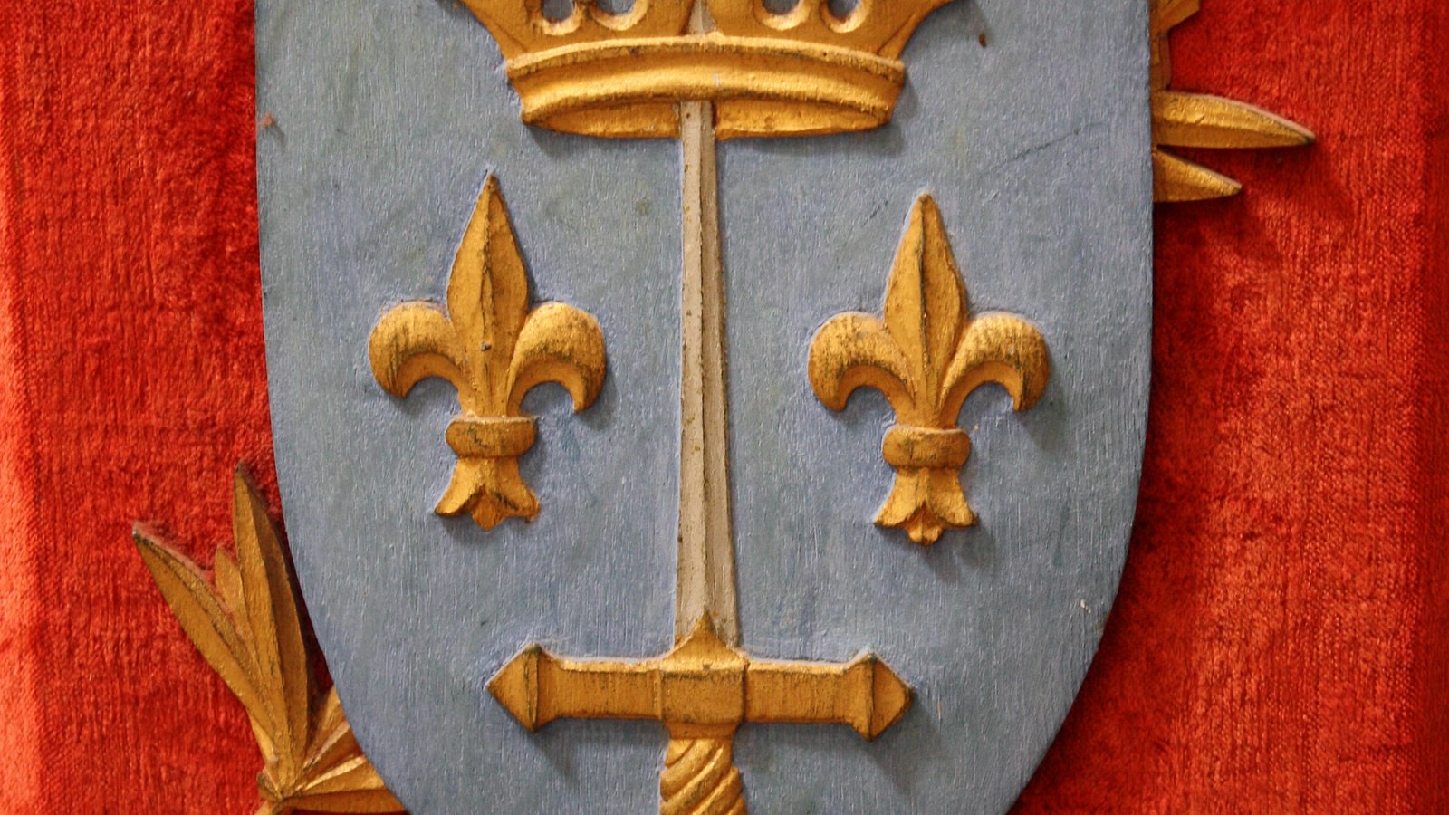 Gold Shield Medieval Wall Decor with Fleur de Lis, Eagle, Knight. Coat of  Arms