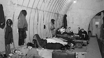 Life in an Air Raid Shelter in the London Blitz