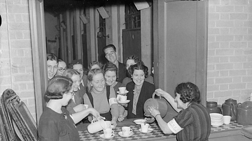 Volunteers Distributing Tea during the London Blitz