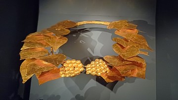 Gold Ivy Wreath from Nea Apollonia, Thessaloniki