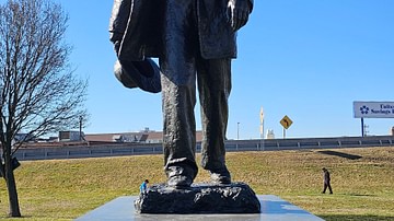 Walt Whitman Statue