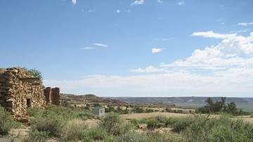 Abandoned Hopi House and View from Oraibi Village