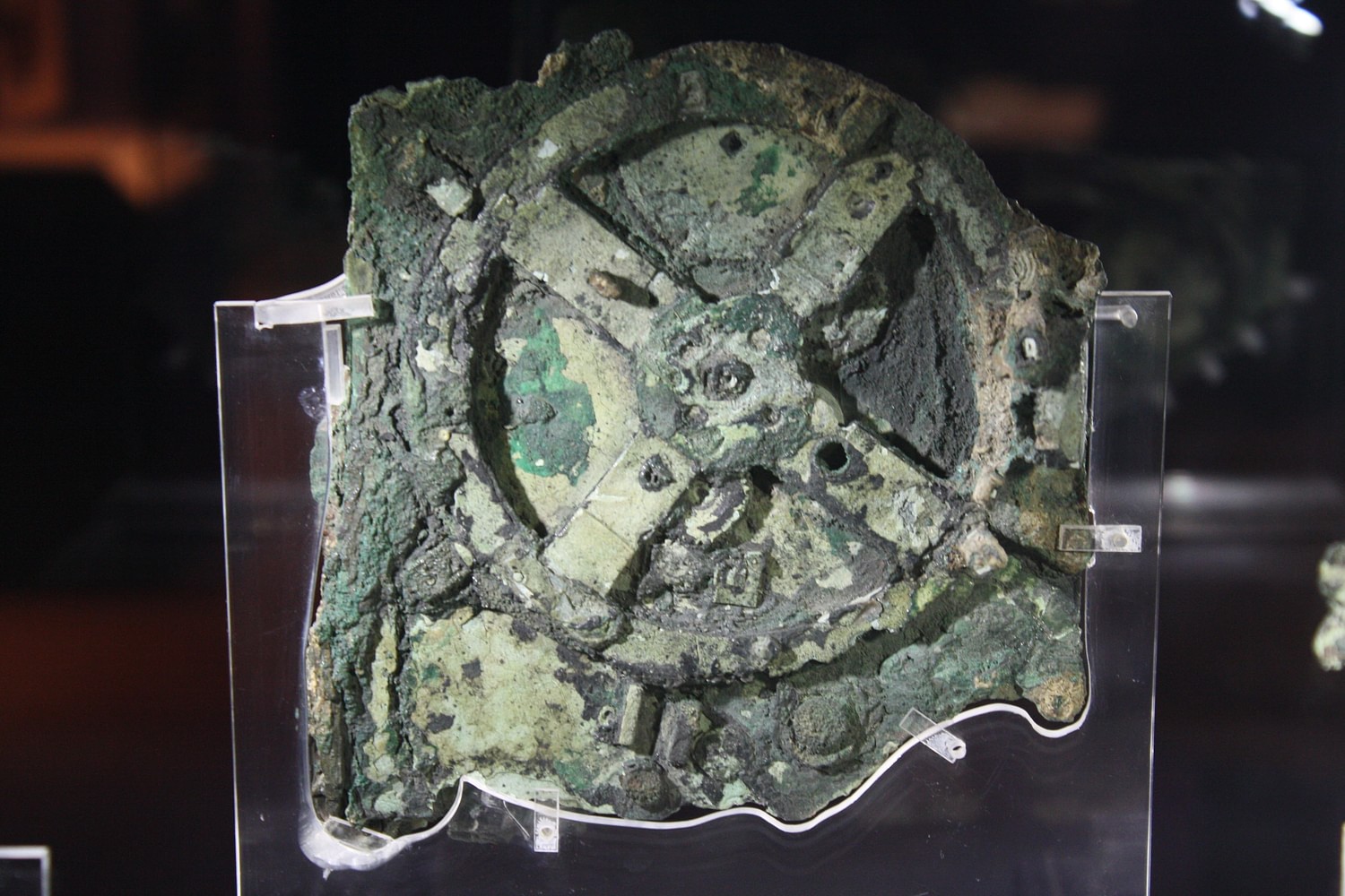 Antikythera Mechanism - Atlas Obscura