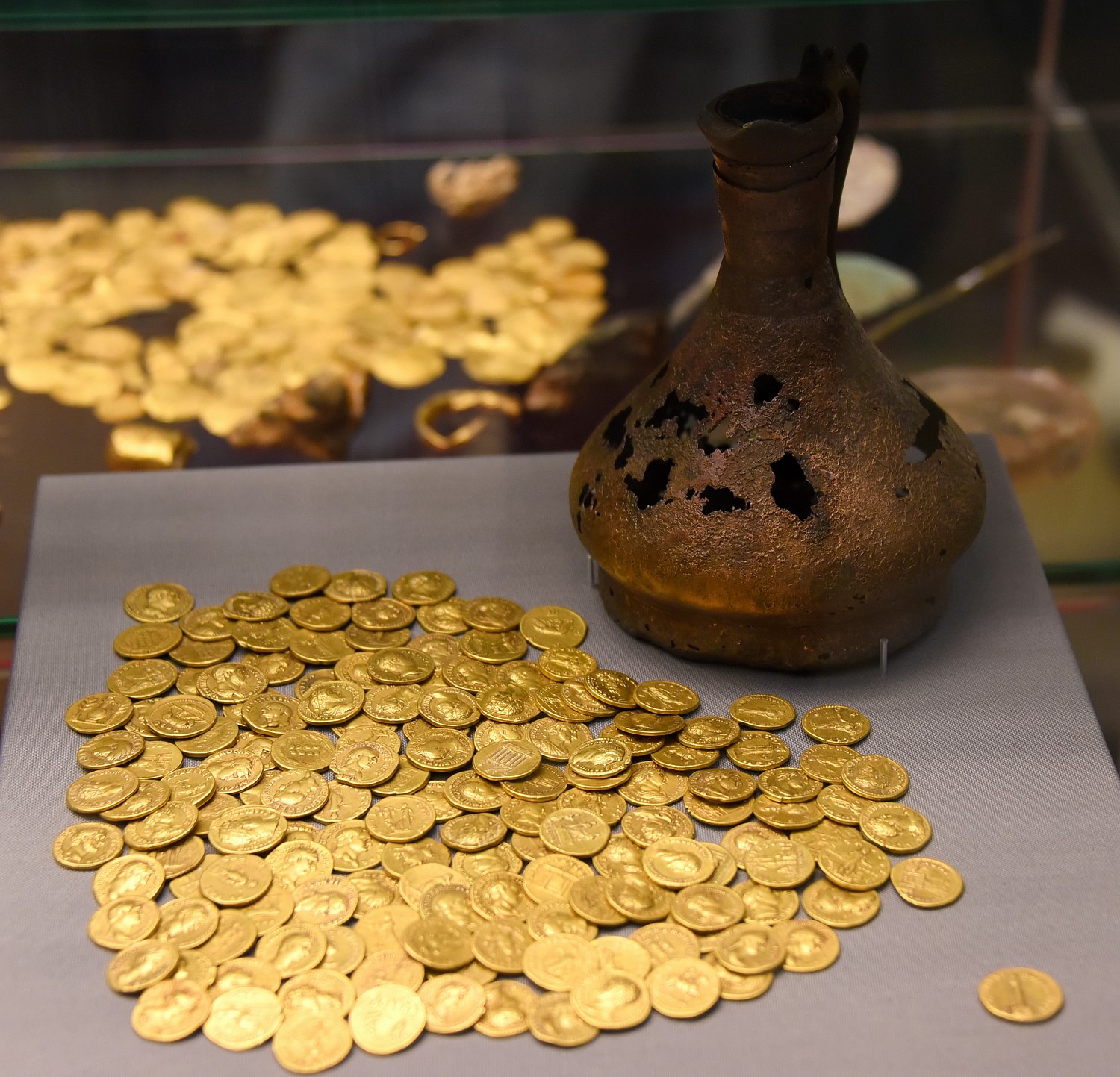 Exotic Goods and Foreign Luxuries: The Ancient Roman Marketplace