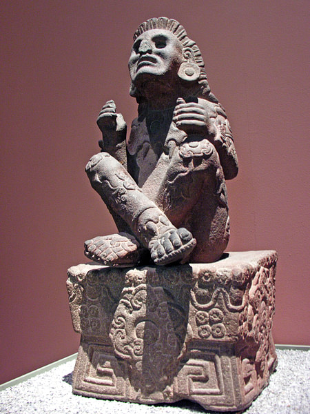 tlaloc aztec god statue