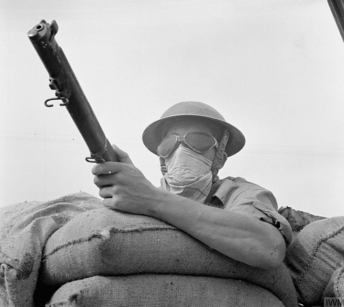 British Soldier, Western Desert (by W.G.Vanderson - Imperial War Museums, CC BY-NC-SA)