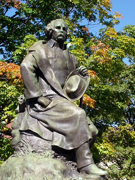 Statue of Nathaniel Hawthorne