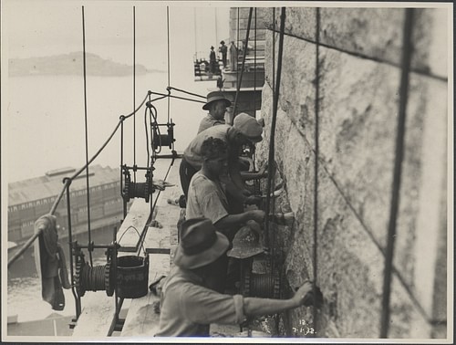 Workers on the Sydney Harbour Bridge