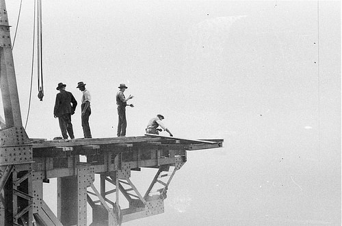 Riggers on the Sydney Harbour Bridge