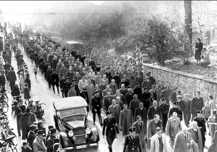 Arrested Jews, Baden-Baden