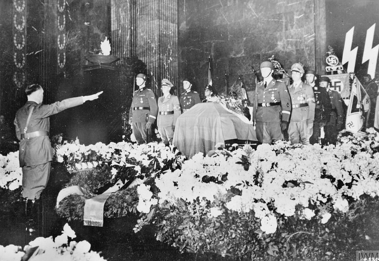 Hitler at the Funeral of Heydrich, 1942