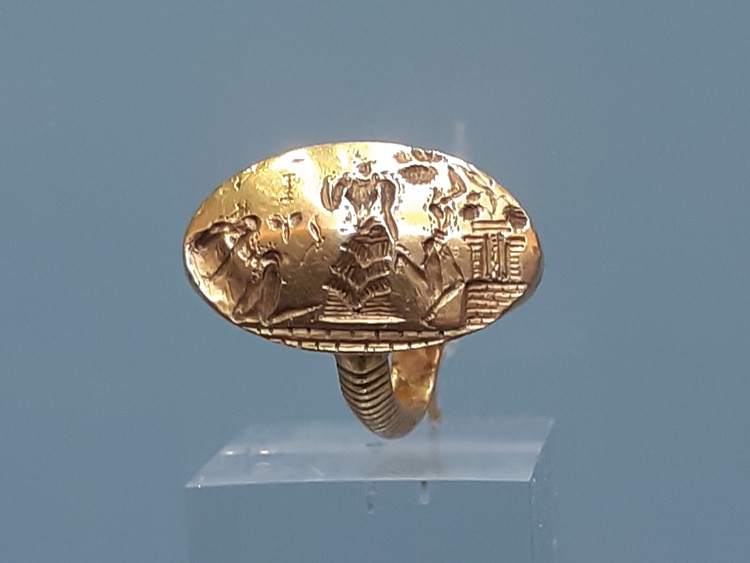 Minoan Gold Signet Ring with Three Figures before a Temple