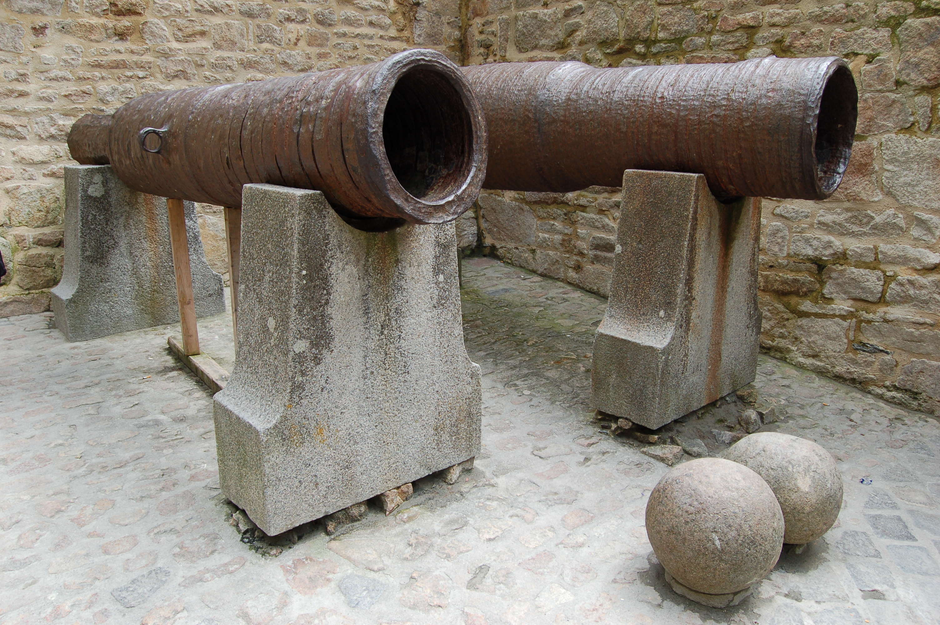 hundred years war cannon