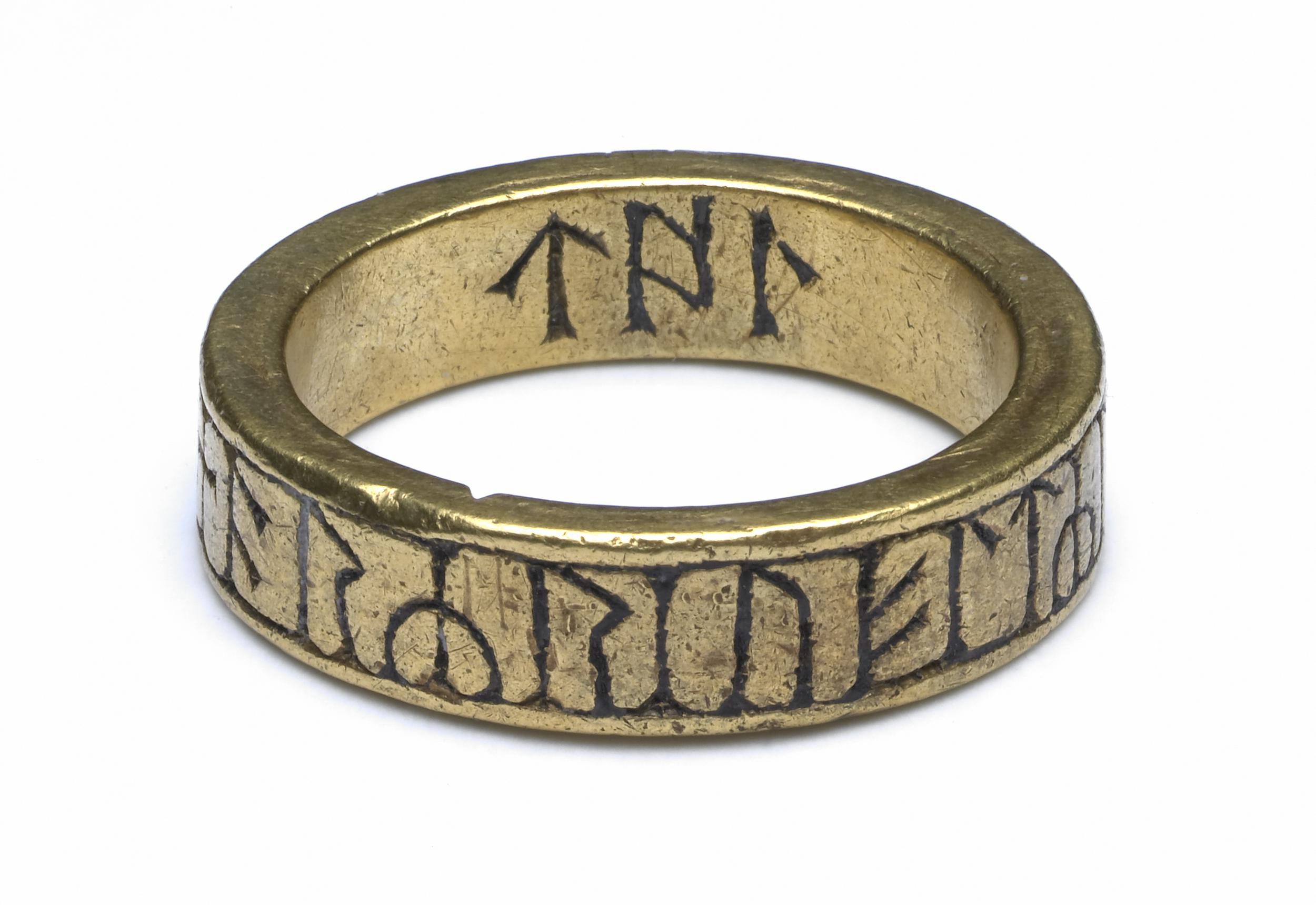 PDF) The Influences of Norwegian myth in the Ring Symbol in the