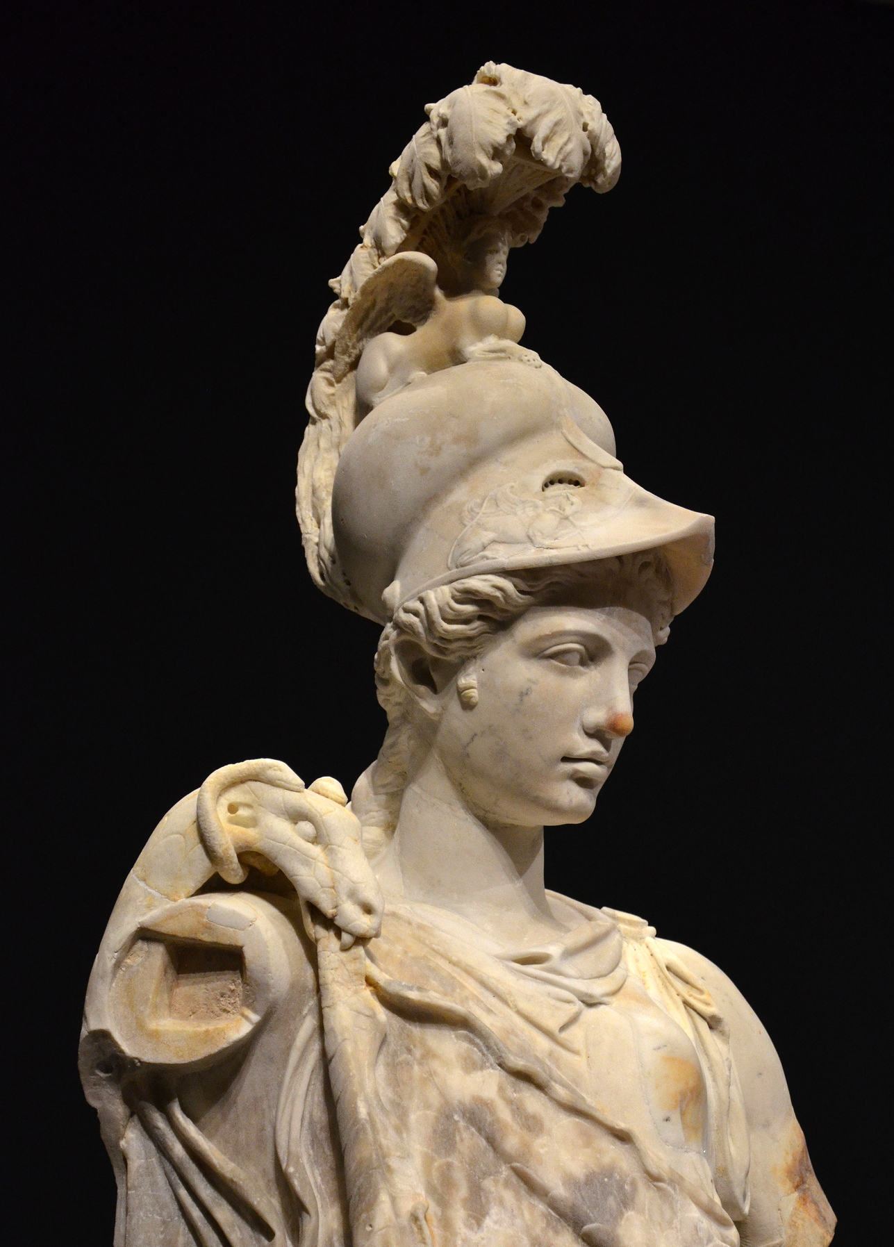 famous greek goddess statues